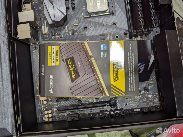 Материнская плата asus rog srtix b 350-f gaming
