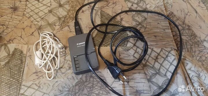 Зеркальный фотоаппарат canon 400D