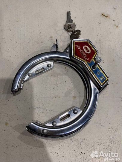 Велозамок-блокиратор колеса