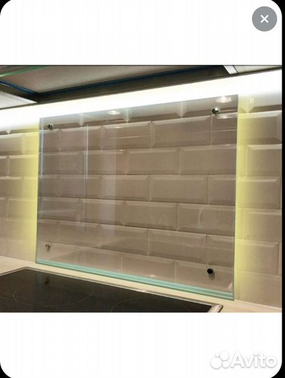 Защитный экран из закаленного стекла