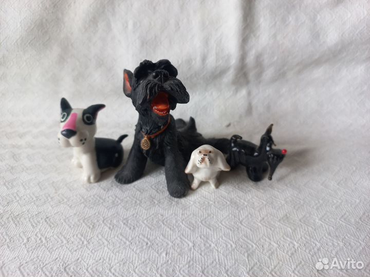 Фигурки собак