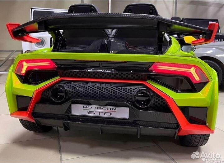 Детский электромобиль lamborghini