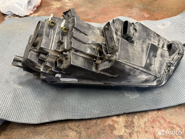 Фара правая karoq full LED