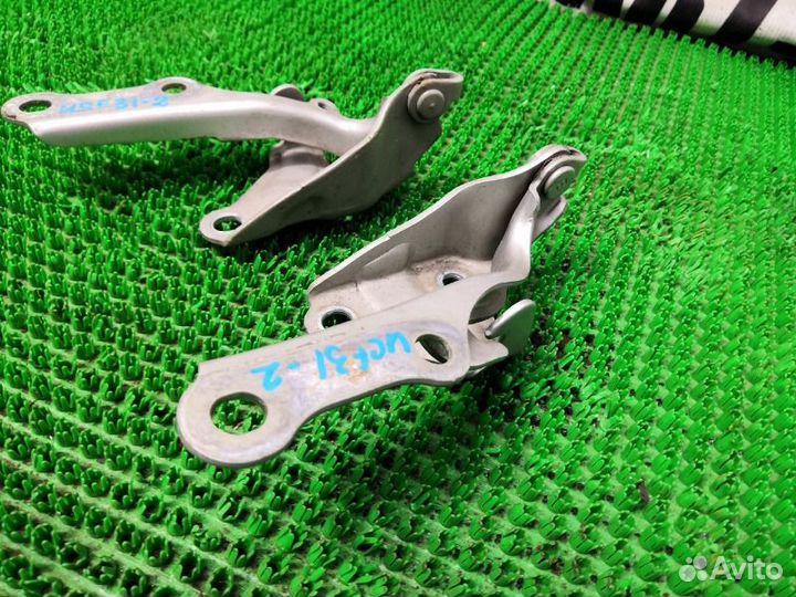 Петля капота Lexus Ls430 UCF31-0068197 3UZ 2003