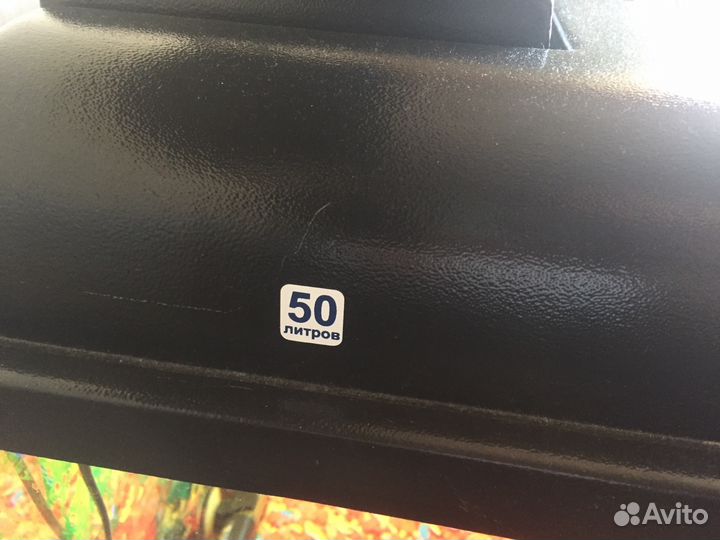 Аквариум с украшениями