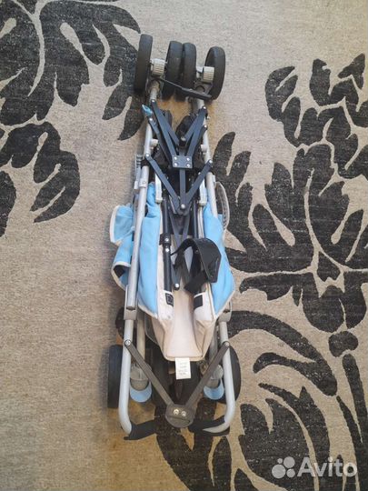 Прогулочная коляска трость