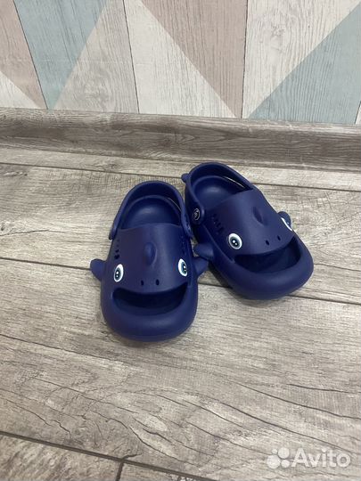 Сабо пляжные детские