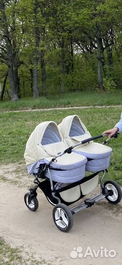Коляска для двойни