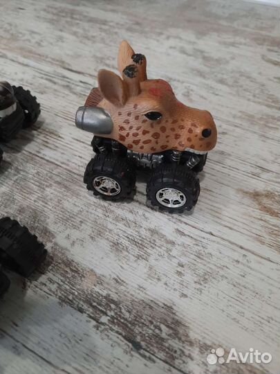 Набор машинок зоо