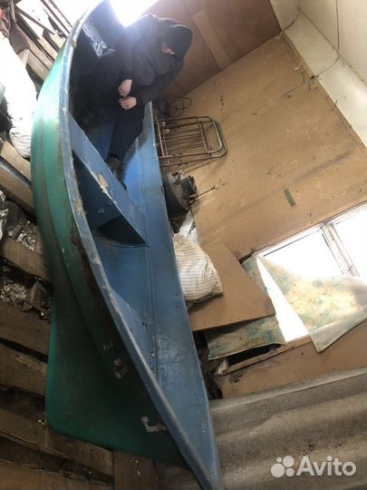 Пластиковая лодка