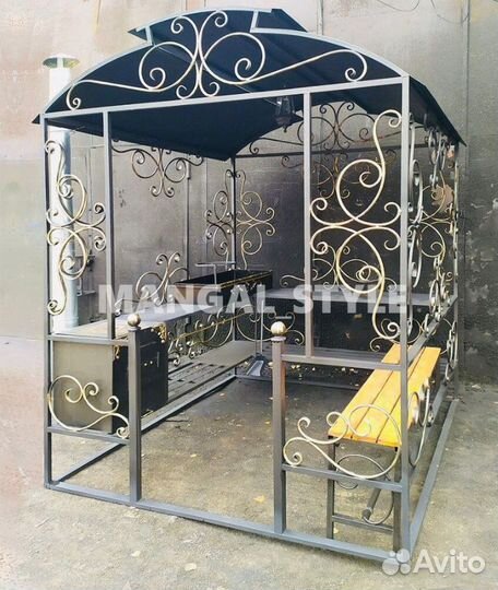 Беседка с мангалом