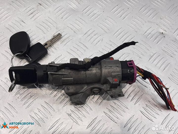 Замок зажигания Audi A6 4A/C4 1997 4B0905851B