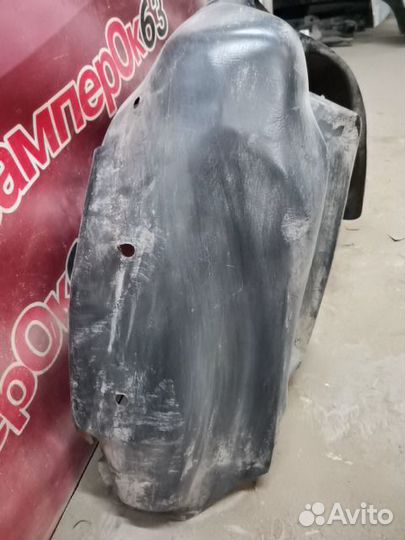 Подкрылок задний правый Renault Duster