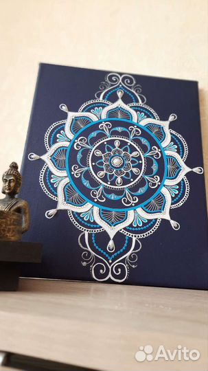 Картина акрилом на холсте Мандала