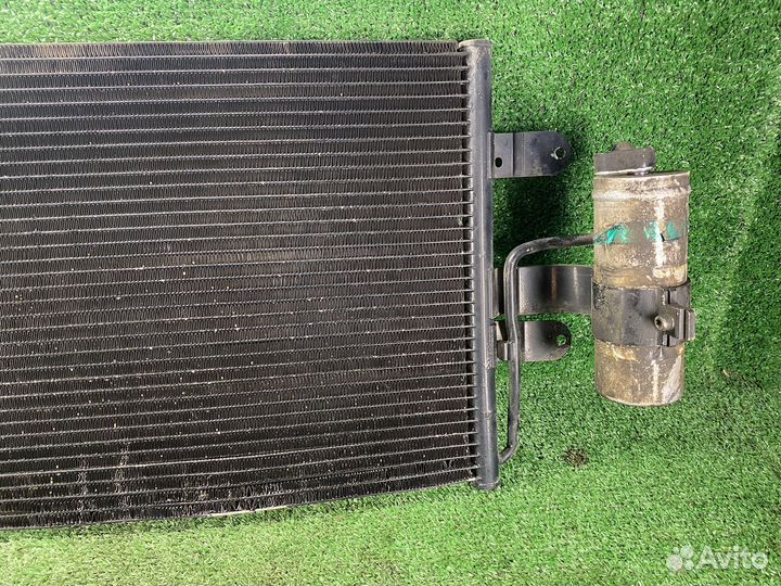 Радиатор кондиционера Volkswagen Bora