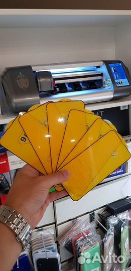 Защитные стекла на Samsung/Xiaomi/Honor уст.беспл