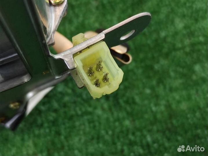 Мотор стеклоочистителя задний Subaru Forester SG