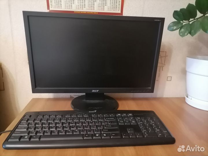 Монитор Acer диагональ 20 с клавиатурой