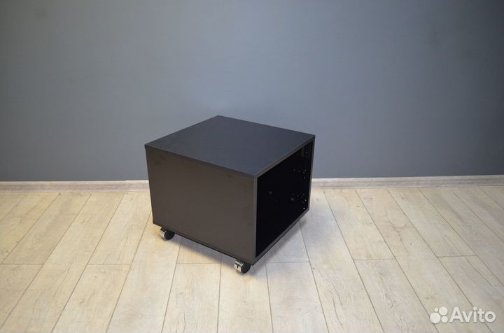 Рэковый шкаф Middle Atlantic Products, США