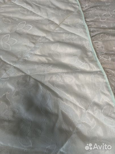 Покрывало на кровать за 2 штуки