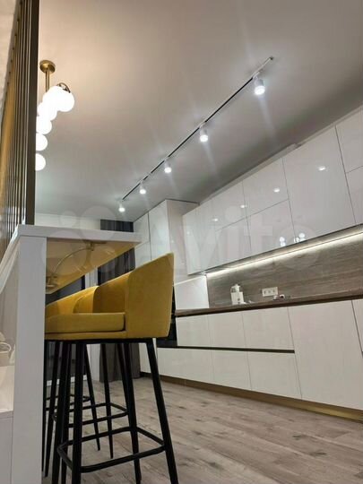 2-к. квартира, 60 м², 8/10 эт.