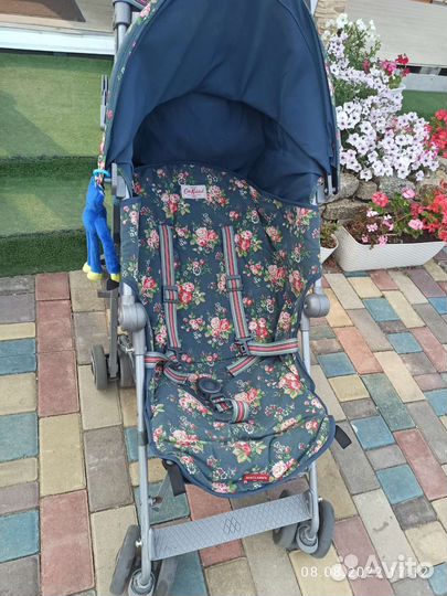 Прогулочная коляска трость maclaren
