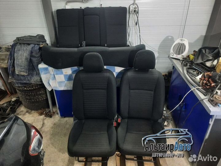 Салон комплект сидений Toyota Corolla E150 кресла