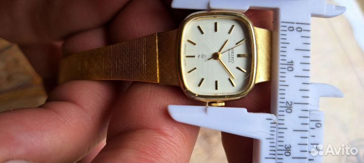 Часы seiko quartz
