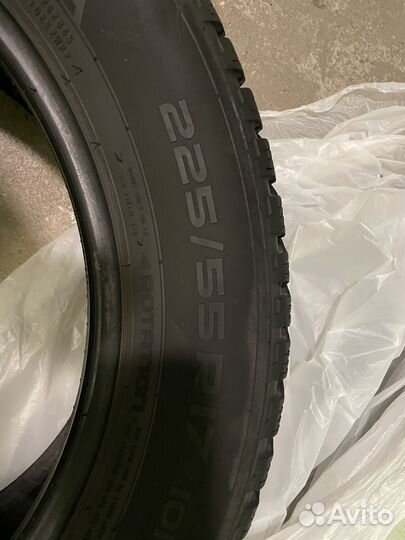 Nokian Tyres Hakkapeliitta 8 225/55 R17