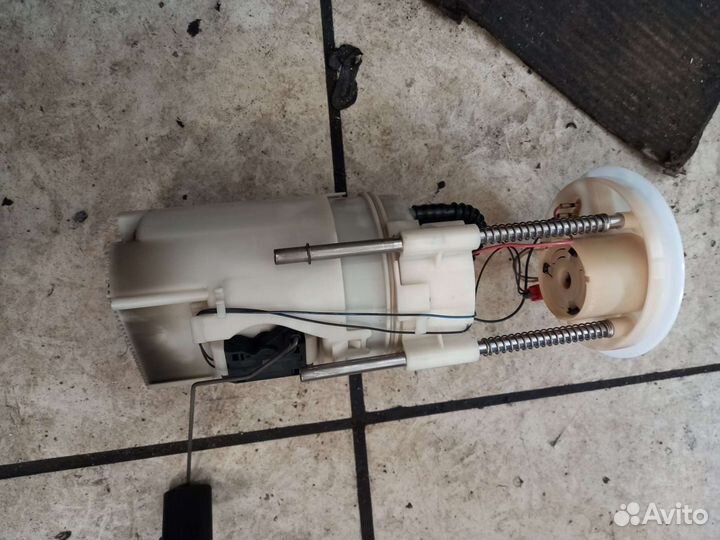 Насос топливный BMW X5 E70