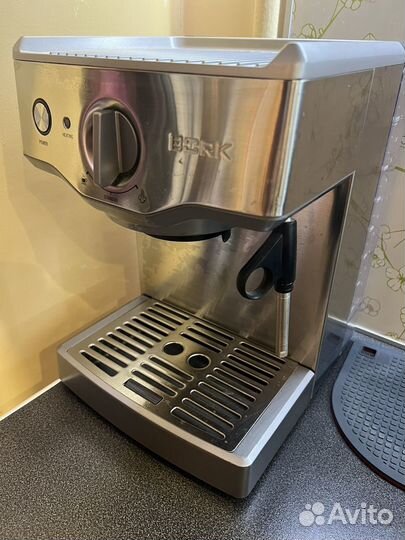 Кофеварка рожковая bork