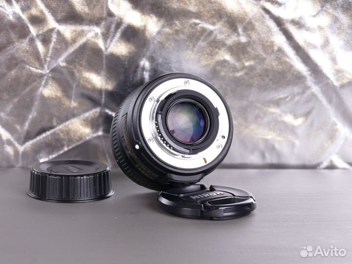 Nikon AF-S 50mm f/1.8 G