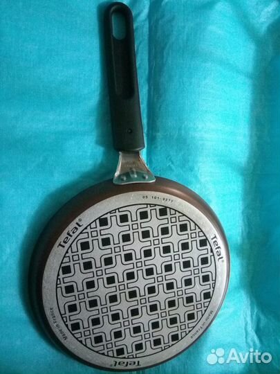 Tefal сковорода блинная 22см