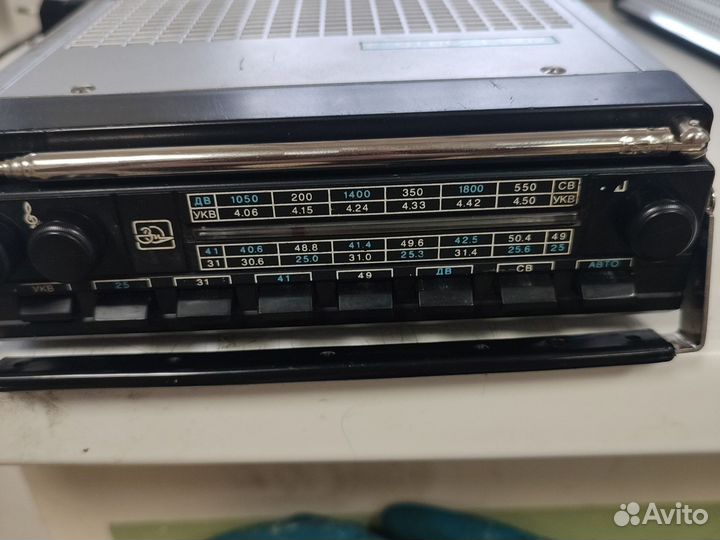 Автомомобильный радиприемник СССР Урал авто-2