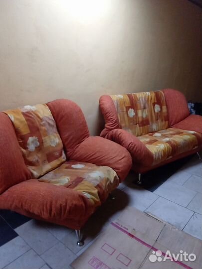 Диван и кресло