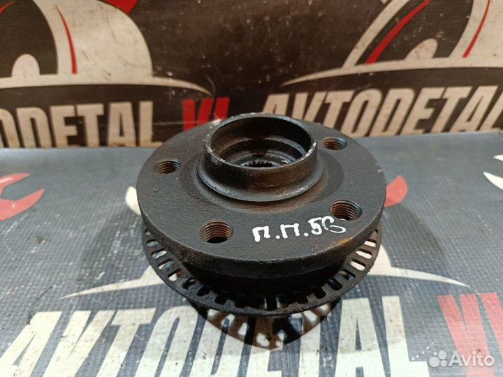 Ступица передняя Skoda Octavia Tour седан