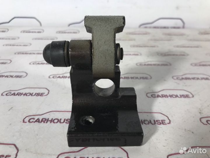 Петля двери задняя правая Audi Q7 4.2 BAR 2010