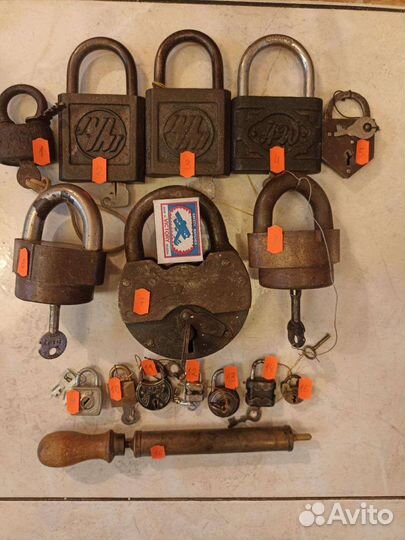 Коллекция старинных замков