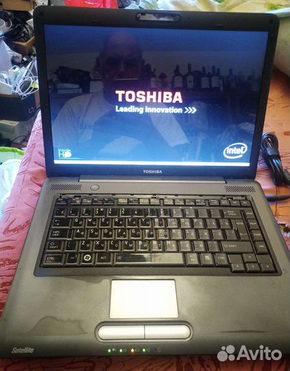 Ноутбук Toshiba Satellite A300-27W