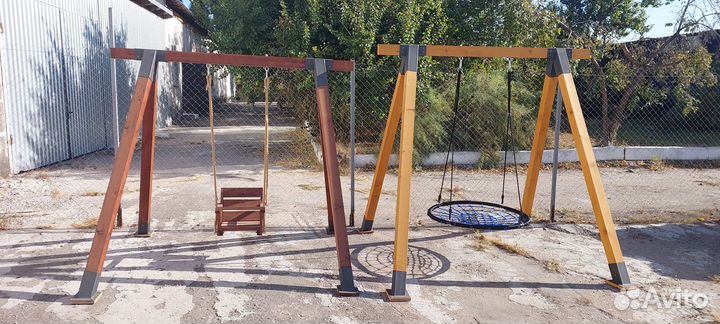 Качели уличные