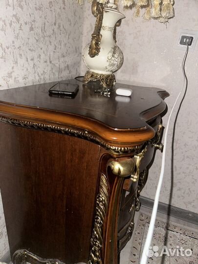 Спальный гарнитур