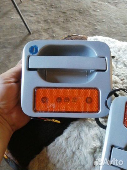 Ручка открывания двери