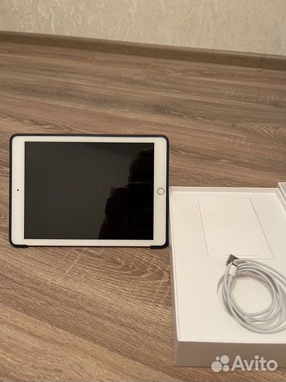 iPad 6 поколения 32Gb