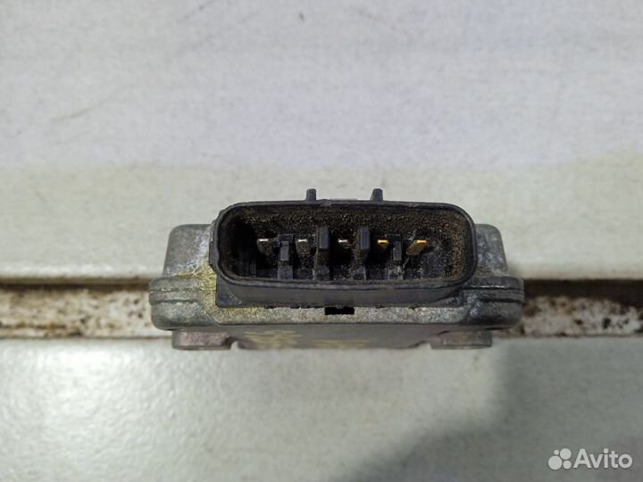 Блок управления зажиганием (коммутатор)