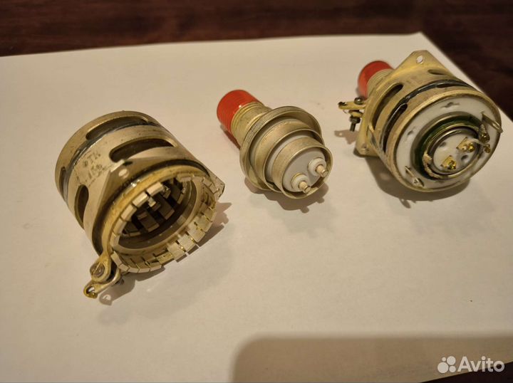 Радиолампы гс-27Б с панельками