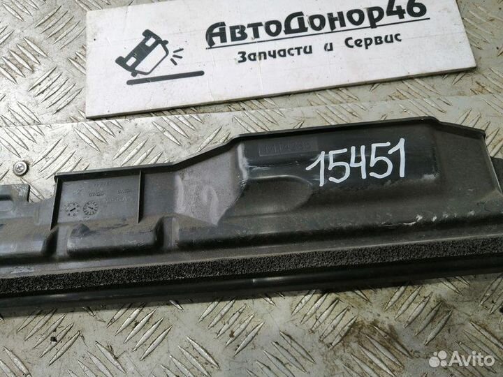 Воздуховод радиатора верхний Nissan Juke F15