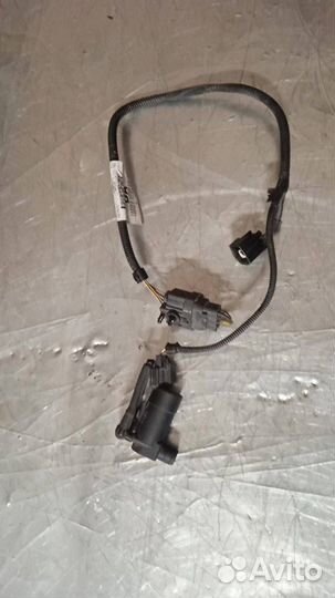 Насос (моторчик) омывателя стекла Ford Focus 2