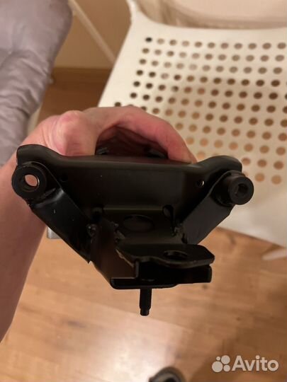 Опоро двигателя polo