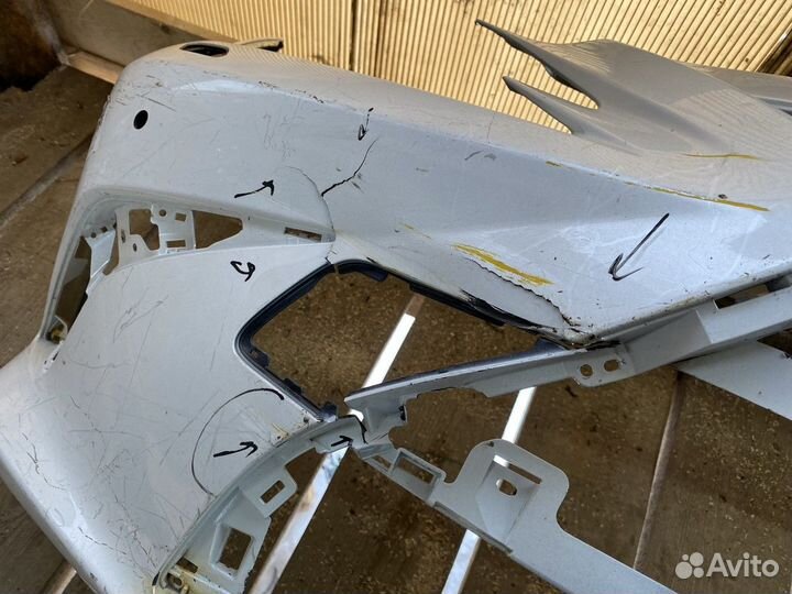 Бампер передний еs 7 Lexus ES