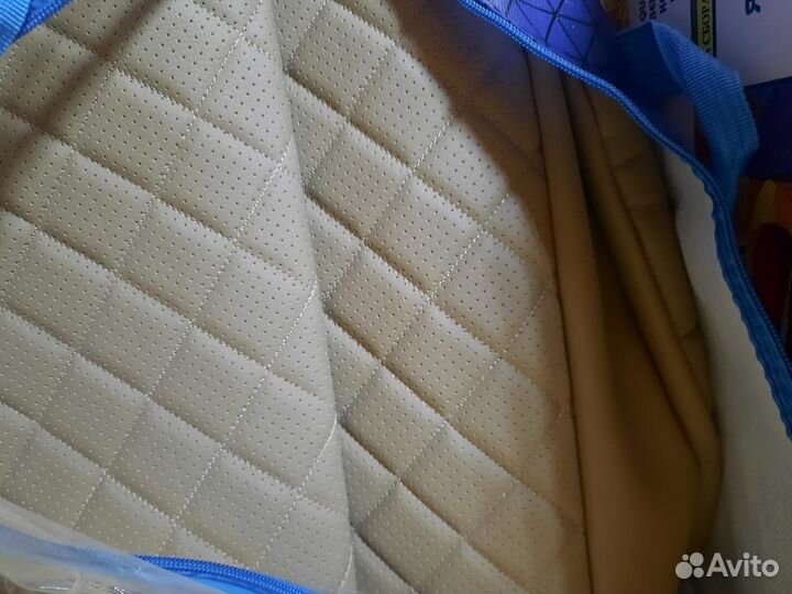 Чехлы на машину Rav 4 -2014 год